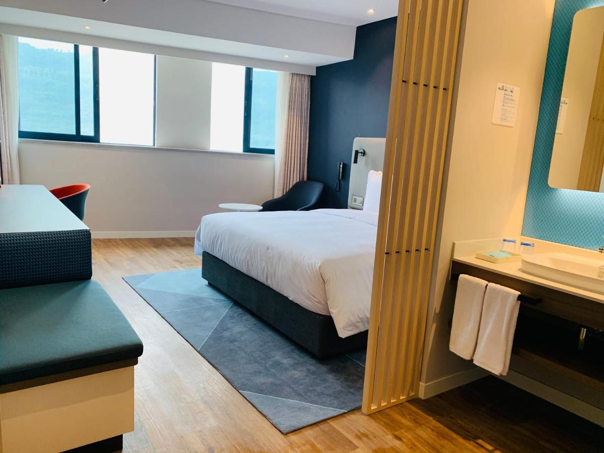 Holiday Inn Express Chongqing Airport Zone By Ihg Extérieur photo