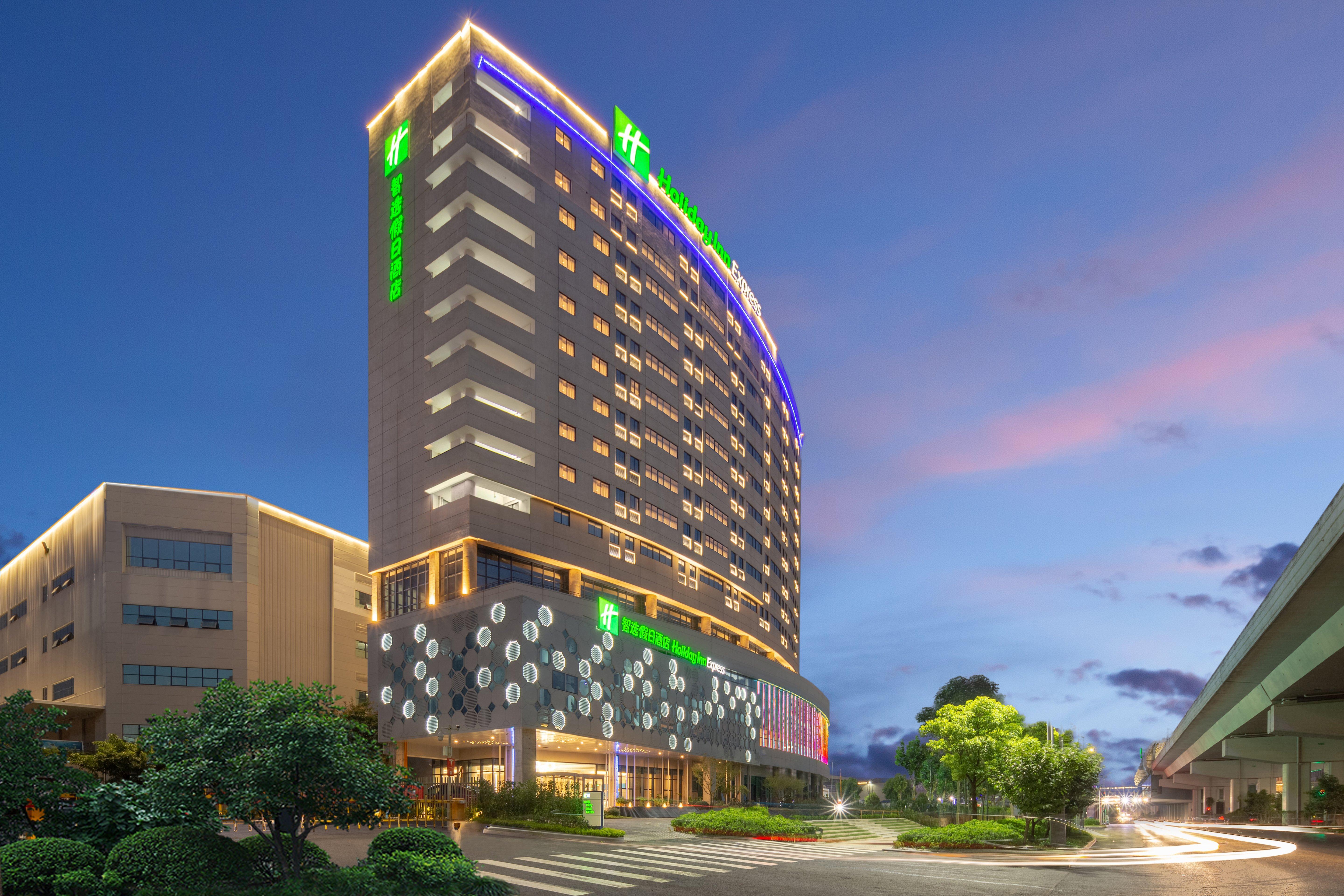Holiday Inn Express Chongqing Airport Zone By Ihg Extérieur photo